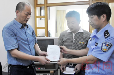 为救同学缺考男生获评见义勇为