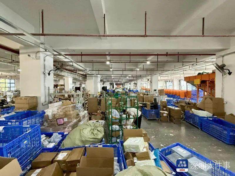 中企电话被美客户打爆:一船难求