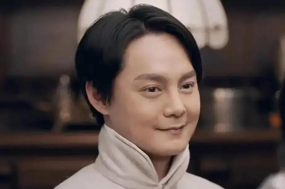 震惊！孩子一觉醒来脸肿成“发面馒头”，家长必看紧急处理指南！