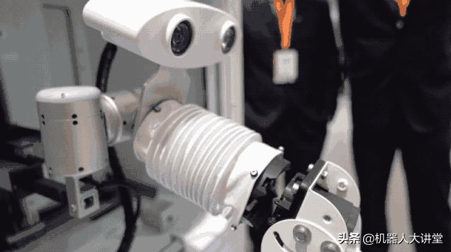 马斯克震撼发声：很多人不了解中国有多强！揭秘西方忽视的东方力量